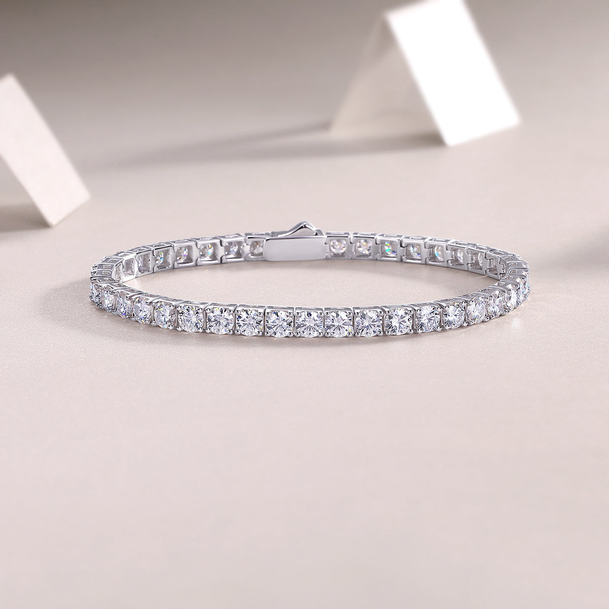 Gravitation Mossan Diamond S925 Silver Bracelet